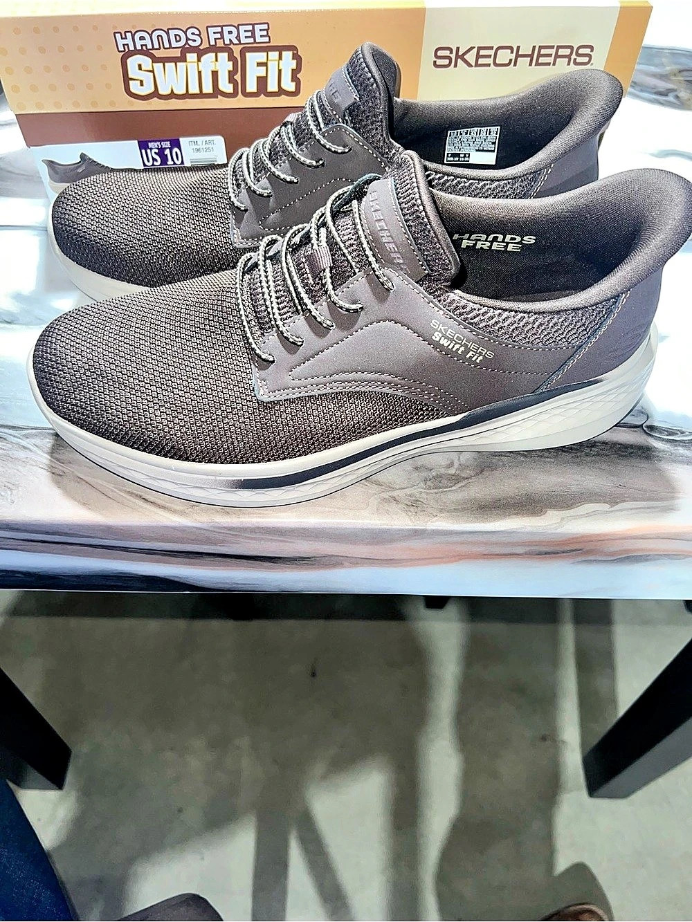 Skechers Hands Free: Swift Fit Men's Brown US 10 worn once!